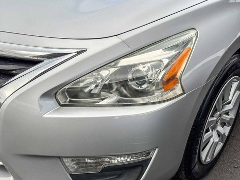 Used 2015 Nissan Altima 2.5 S w/ Power Driver Seat Package image 6