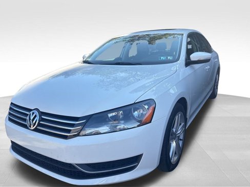 Used 2014 Volkswagen Passat 1.8T SE image 16