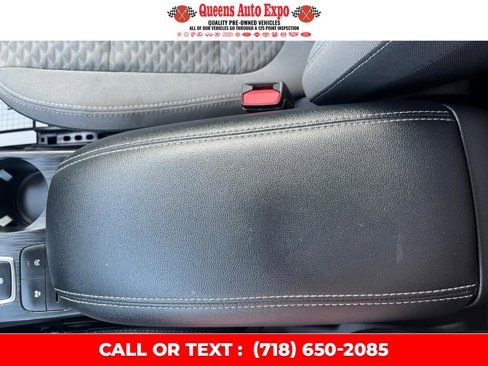 Used 2020 Ford Escape SE image 13