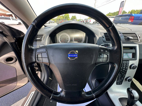Used 2013 Volvo C70 T5 w/ Climate Pkg image 10