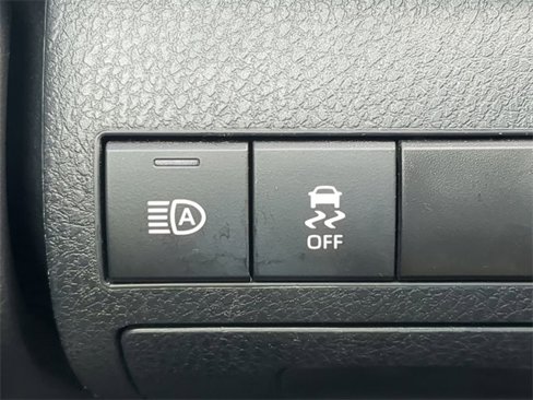 Used 2024 Toyota Camry LE image 24