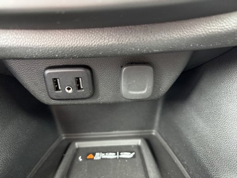 Used 2022 Chevrolet Traverse LT image 12