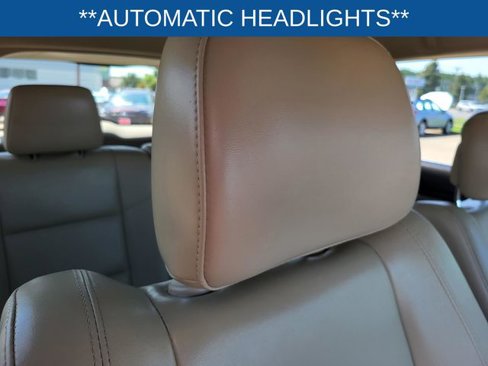 Used 2019 Jeep Grand Cherokee Limited image 13