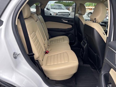 Used 2018 Ford Edge SEL w/ Equipment Group 201A image 21