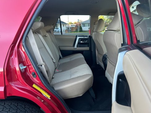 Used 2014 Toyota 4Runner SR5 image 26