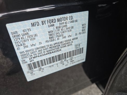 Used 2024 Ford Edge SE w/ Black Appearance Package image 12