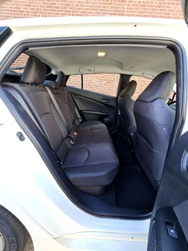 Used 2017 Toyota Prius Three image 11