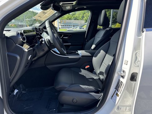 New 2025 Mercedes-Benz GLC 300 4MATIC image 9