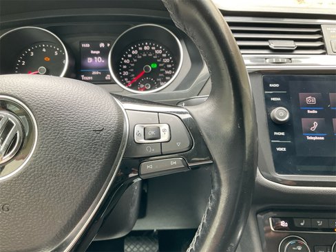 Used 2018 Volkswagen Tiguan SE image 27
