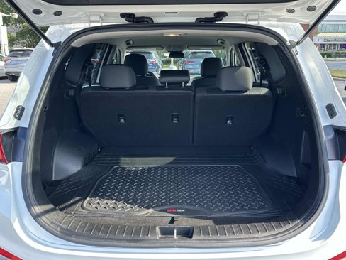 Used 2019 Hyundai Santa Fe SE image 16