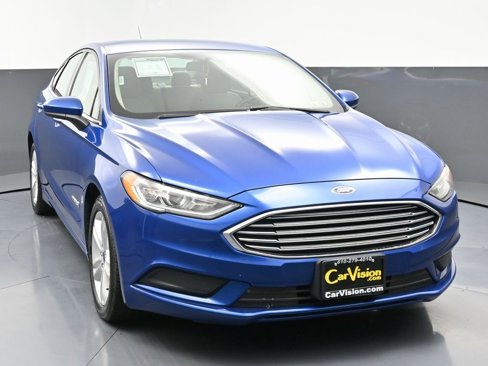 Used 2018 Ford Fusion S image 4