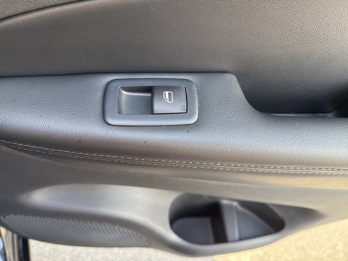 Used 2020 Jeep Grand Cherokee Altitude image 41