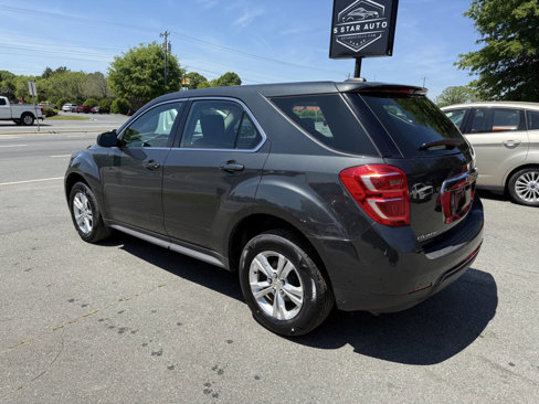 Used 2017 Chevrolet Equinox LS image 7