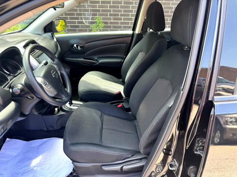 Used 2019 Nissan Versa SV image 5