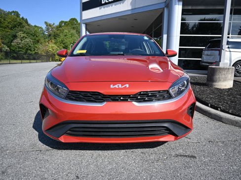Used 2022 Kia Forte LXS image 2