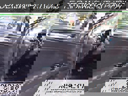 Used 2016 Ford Fusion SE image 11