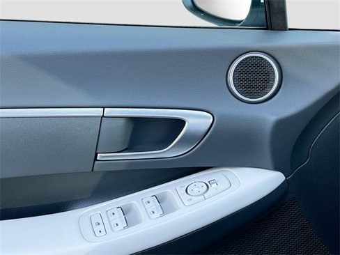 New 2025 Hyundai Sonata SE image 17