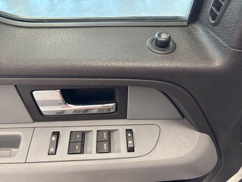 Used 2013 Ford F150 XLT w/ Luxury Equipment Group image 16