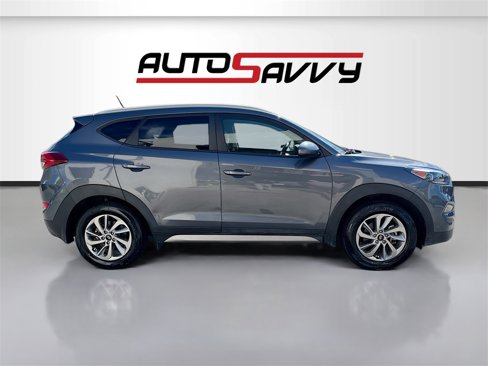 Used 2017 Hyundai Tucson SE image 8