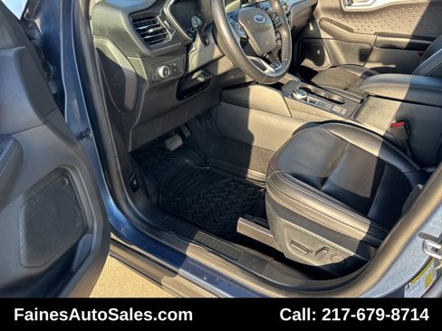 Used 2020 Ford Escape SEL image 4