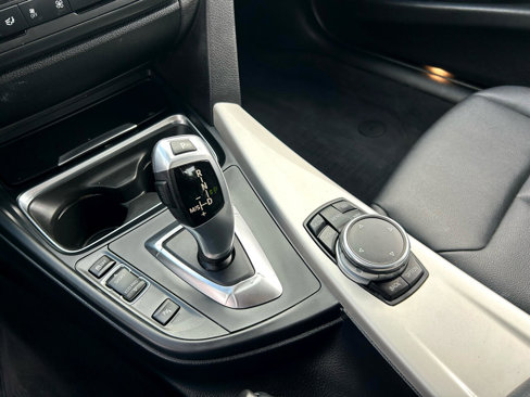 Used 2015 BMW 320i xDrive Sedan image 14