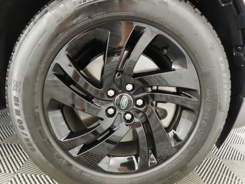 Used 2024 Land Rover Discovery Sport S image 33