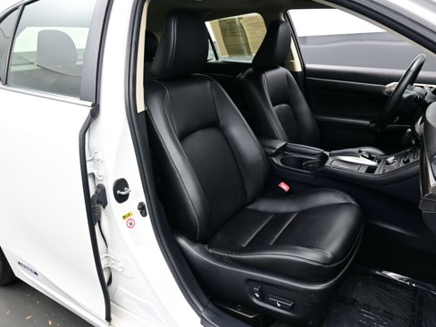 Used 2014 Lexus CT 200h image 14