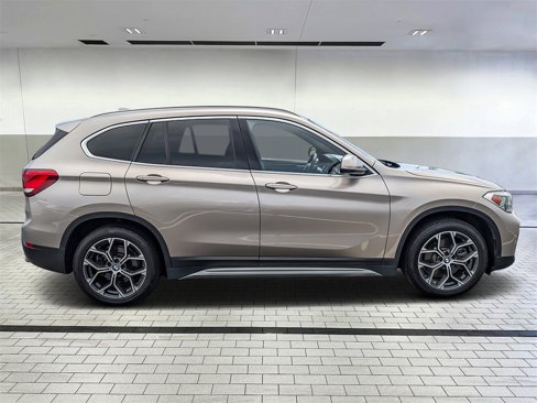 Used 2021 BMW X1 xDrive28i image 6