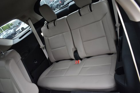 Used 2023 Ford Explorer Limited image 9