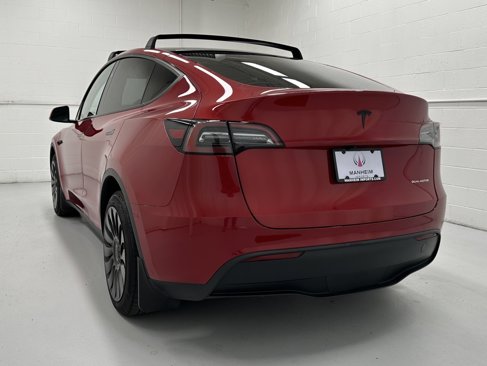 Used 2023 Tesla Model Y Long Range image 8