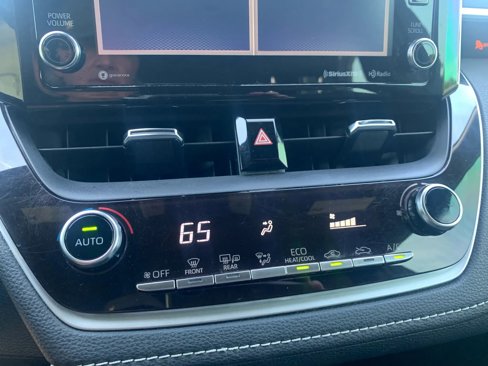 Used 2019 Toyota Corolla SE image 15