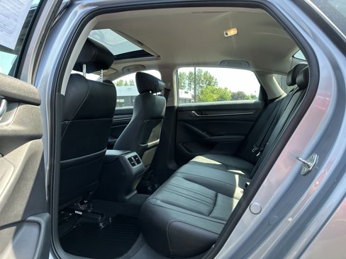 Used 2019 Honda Accord EX-L image 16
