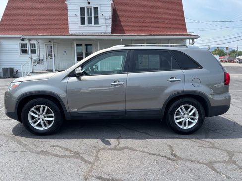 Used 2015 Kia Sorento LX image 4