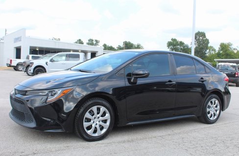 Used 2021 Toyota Corolla LE image 24