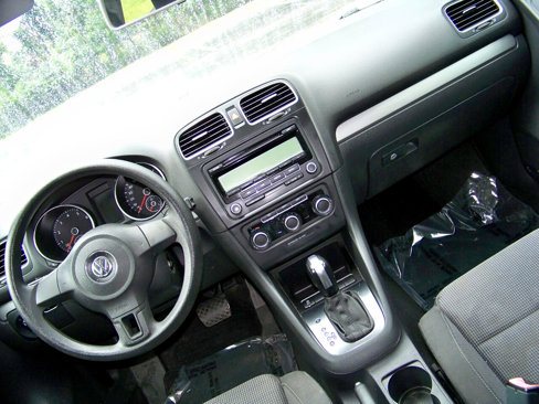 Used 2011 Volkswagen Golf 4-Door image 39