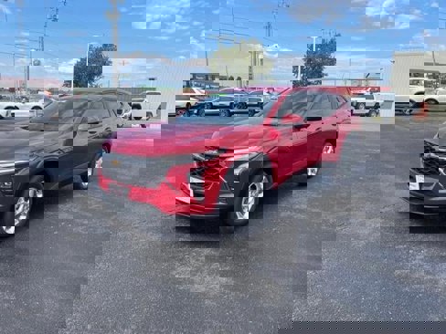 New 2026 Chevrolet Trax LS w/ LS Convenience Package image 1