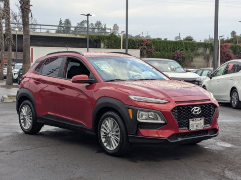Used 2020 Hyundai Kona SEL w/ Cargo Package image 2