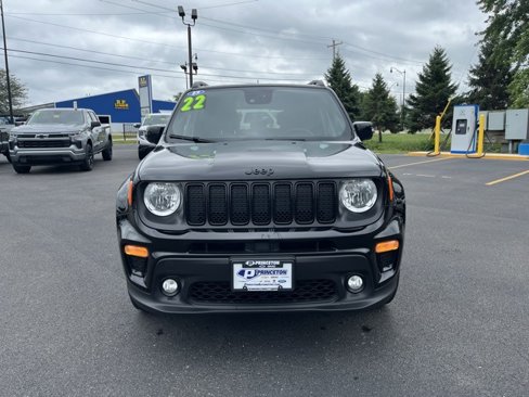 Used 2022 Jeep Renegade Altitude image 3