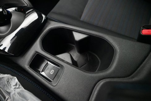 Used 2020 Nissan Leaf SV w/ SV Technology Package image 16