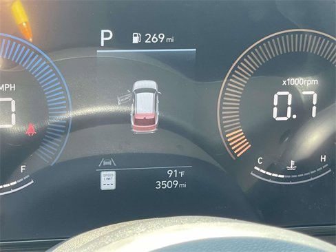 Certified 2025 Hyundai Kona SEL image 21