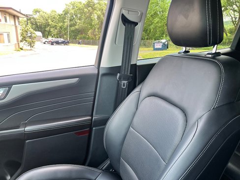 Used 2021 Ford Escape SEL image 36