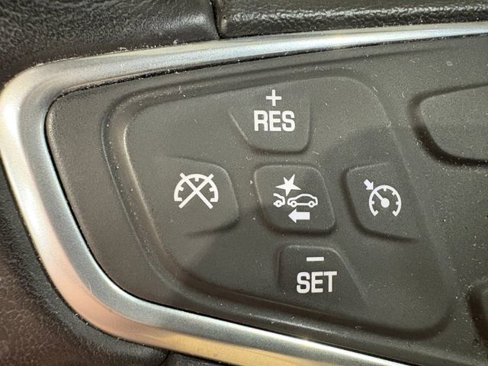 Used 2022 Chevrolet Equinox LT image 16