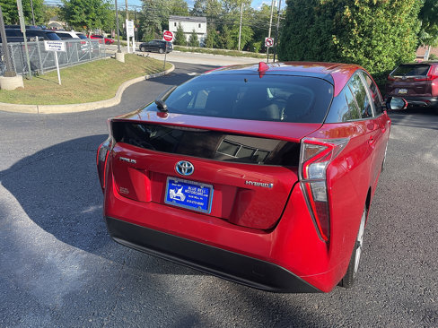 Used 2016 Toyota Prius Three image 4