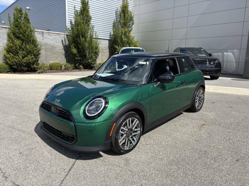 New 2026 MINI Cooper 2-Door Hardtop image 3