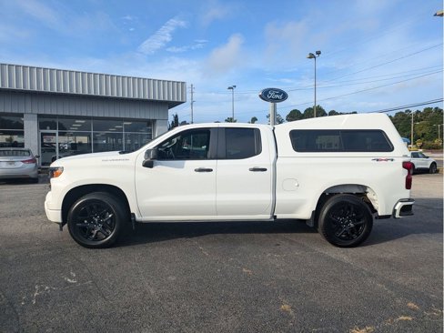 Used 2023 Chevrolet Silverado 1500 Custom image 11