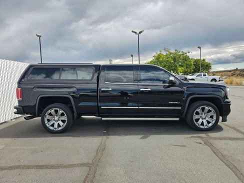 Used 2018 GMC Sierra 1500 Denali w/ Denali Ultimate Package image 2