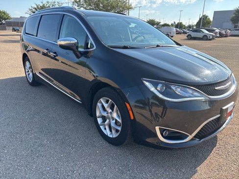 Used 2019 Chrysler Pacifica Limited image 9