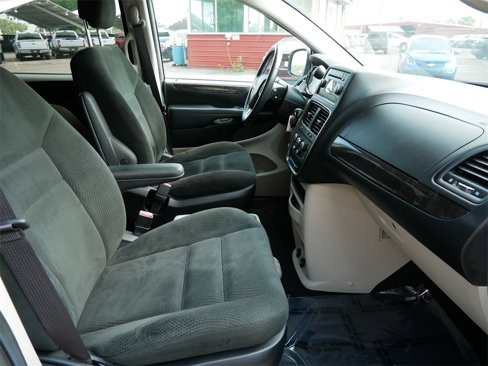 Used 2016 Dodge Grand Caravan SE w/ Quick Order Package 29E SE image 8