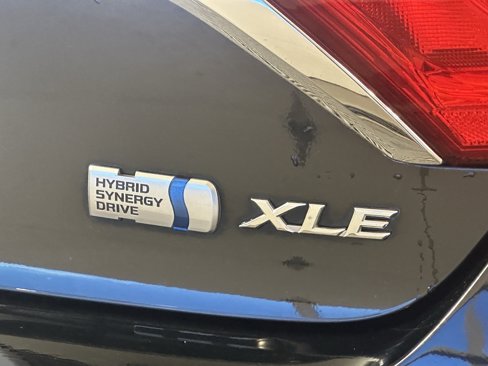 Used 2015 Toyota Camry XLE image 9