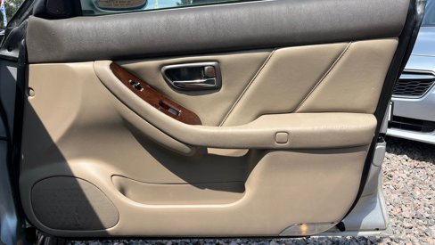 Used 2004 Subaru Outback H6 image 11